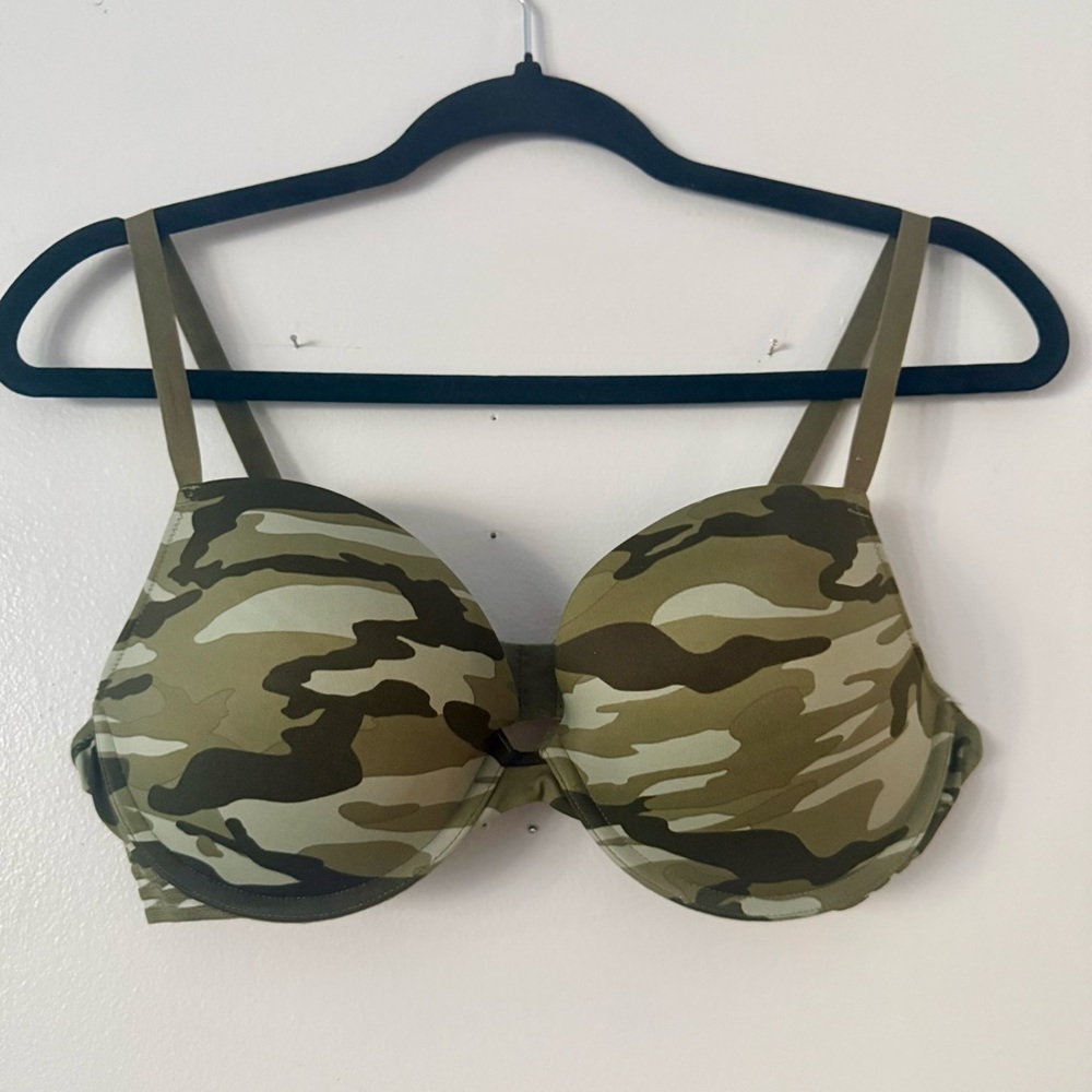 🌻La SENZA Olive Camo Bra